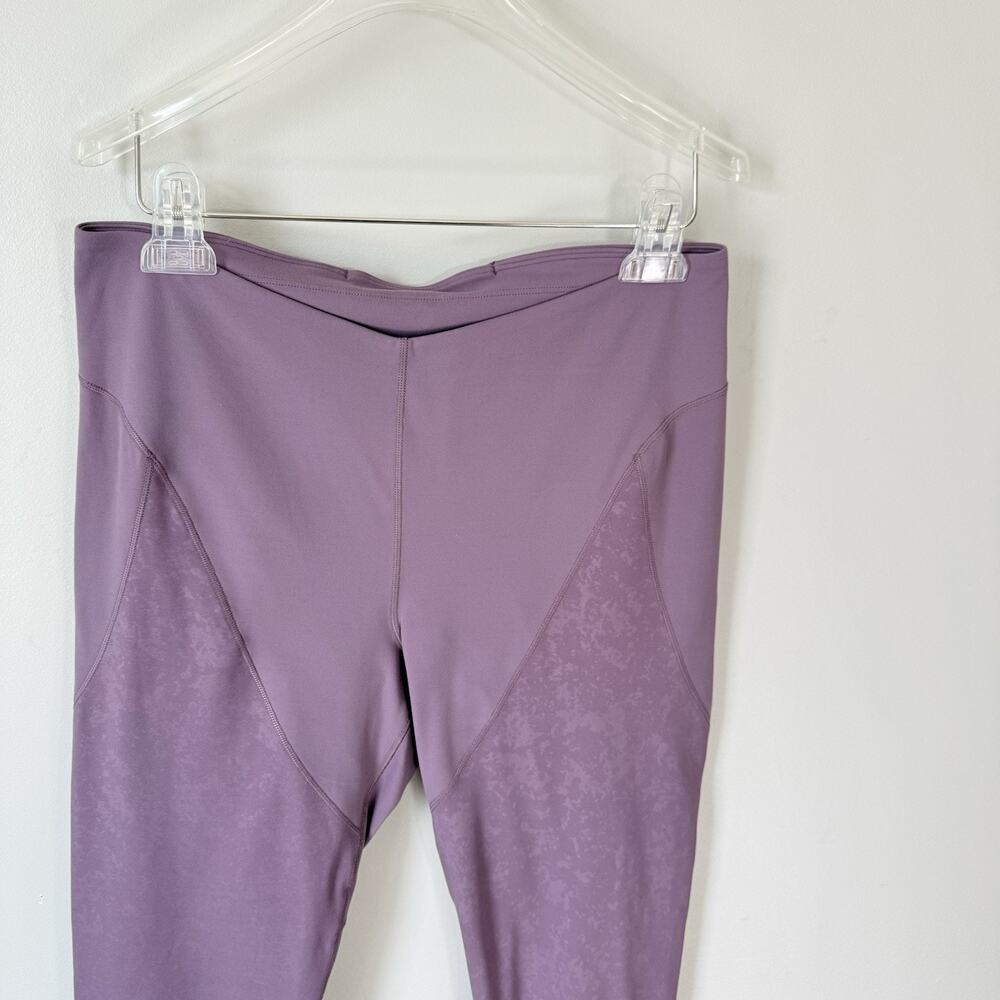 lululemon lab Embossed Nulu Yoga Legging Purple Women’s Size 12 - Picture 4 of 7